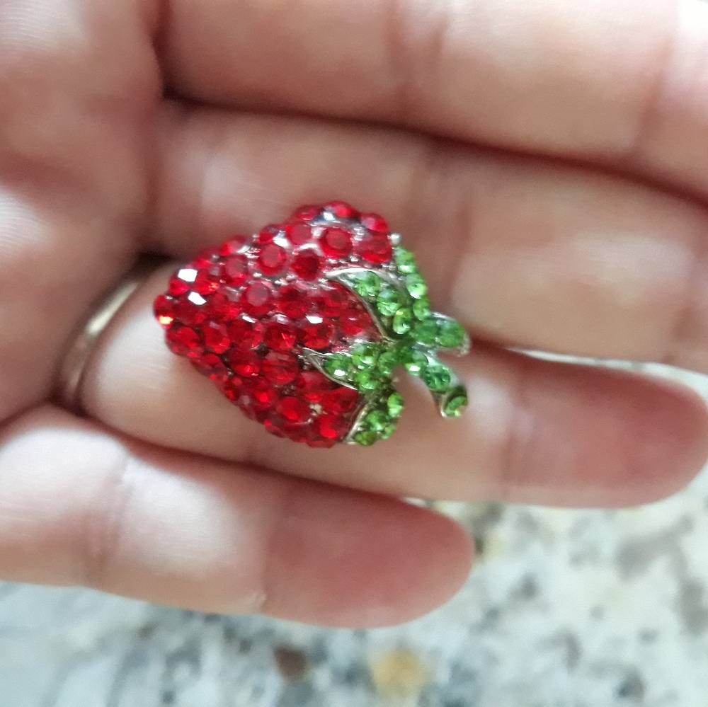 Crystal strawberry pendant